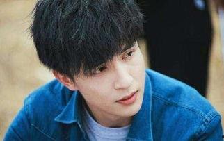 娱乐圈吃瓜薛之谦,吃瓜群众眼中的甜蜜与争议  第2张